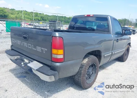 2000 Chevrolet Silverado 1500 из США, поврежденный, VIN 1GCEC14W3YZ303315